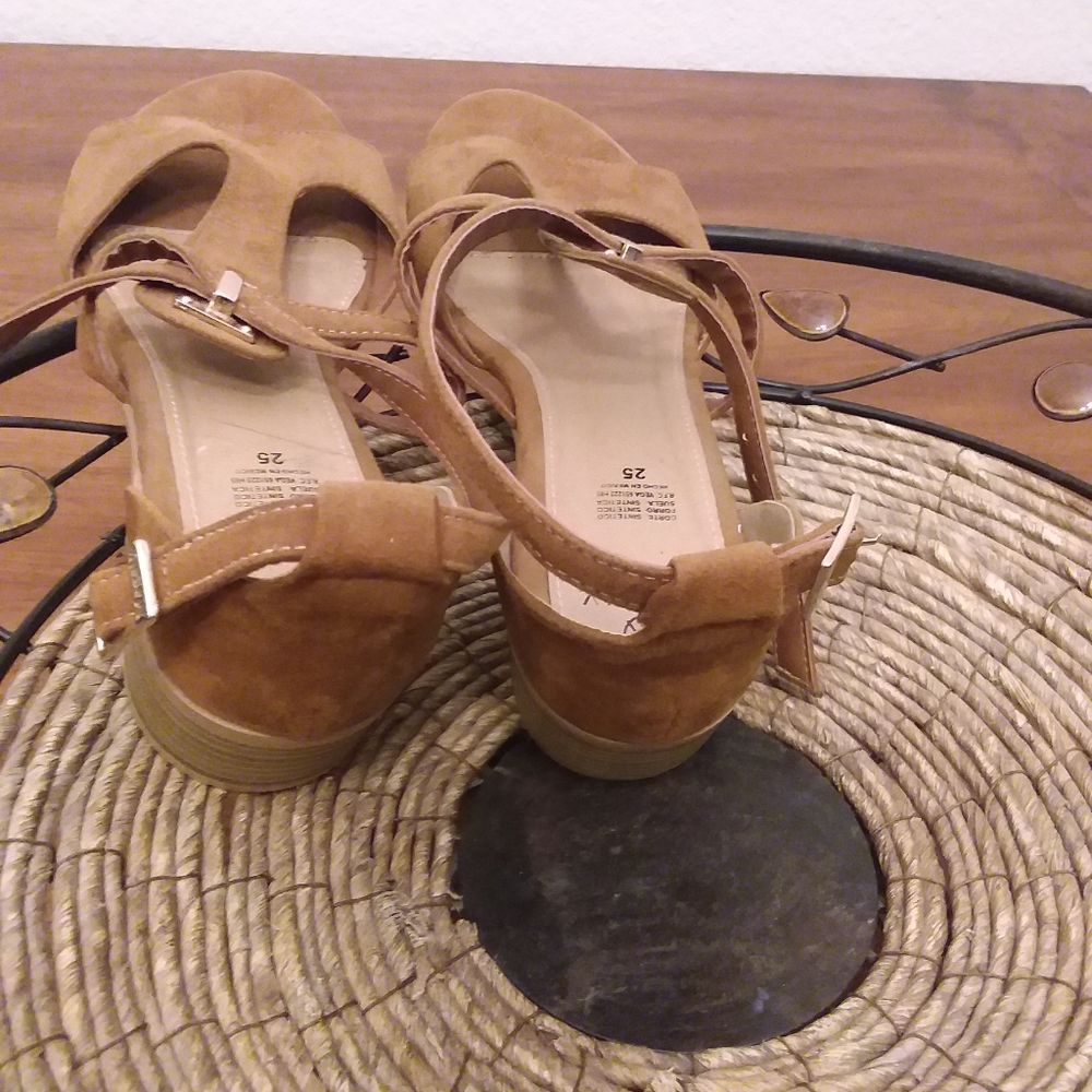 Magaly sandals - Picture 3 of 8